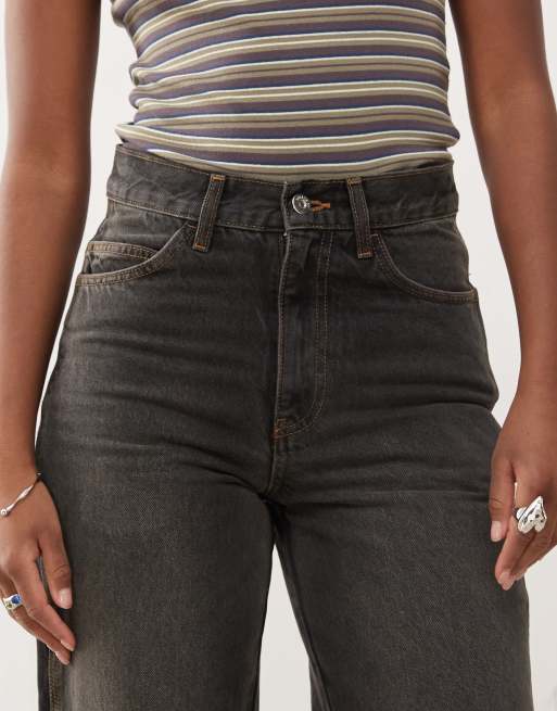COLLUSION x009 mid rise relaxed dad jeans in washed black, 5 of 5
