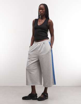 Collusion Xl Baggy Ankle Grazer Shorts In Grey