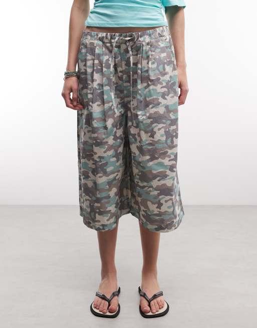 COLLUSION XL baggy longline jort in camo, 2 of 5