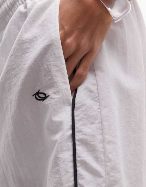COLLUSION XL baggy longline nylon short in white, 3 of 5