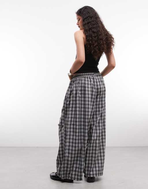 COLLUSION - XL baggy nylon joggingbroek met ruiten, deel van co-ord set, 4 van 5
