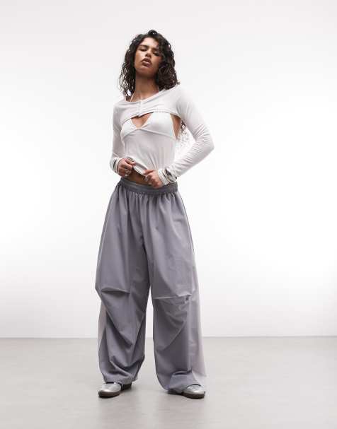 COLLUSION – XL-Baggy-Sport-Jogginghose in Babyblau aus Nylon - view 1