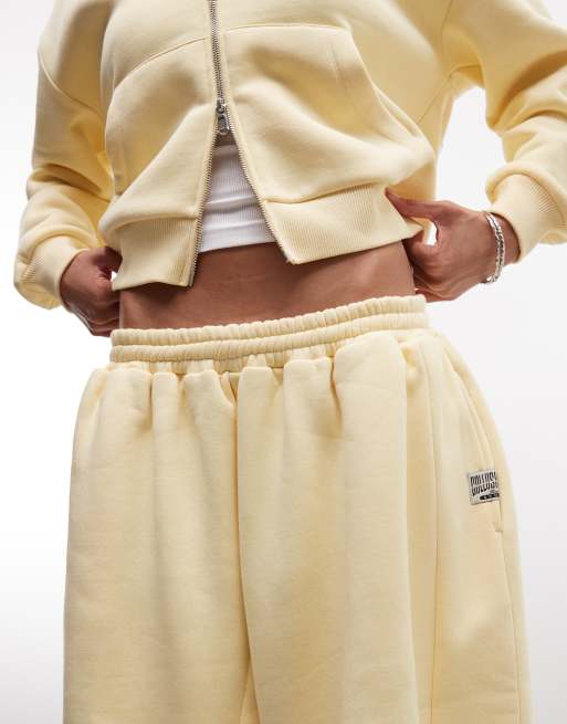 COLLUSION XL baggy trackies in buttermilk, 3 of 5
