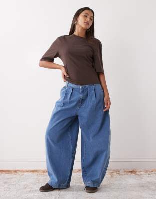 COLLUSION - XL - Ballon-Jeans in marmorierter Waschung-Marineblau