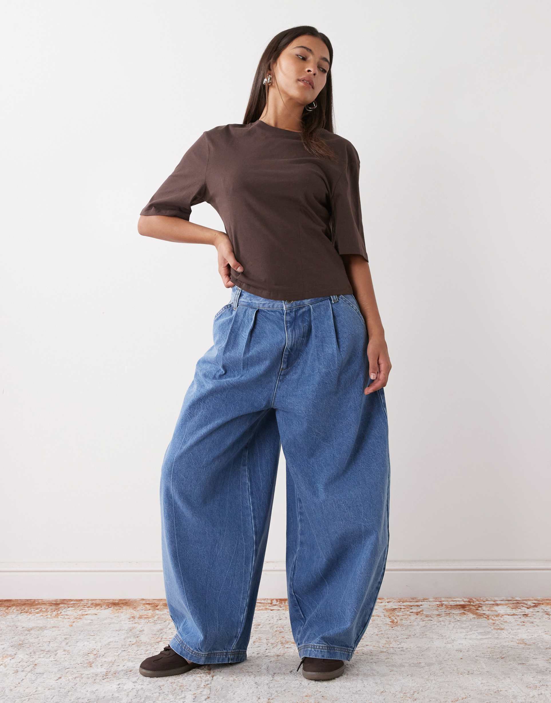 collusion xl balloon jeans in marble wash