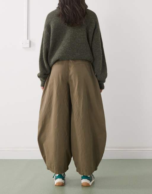 COLLUSION XL balloon pleated trouser in khaki green, 3 of 5