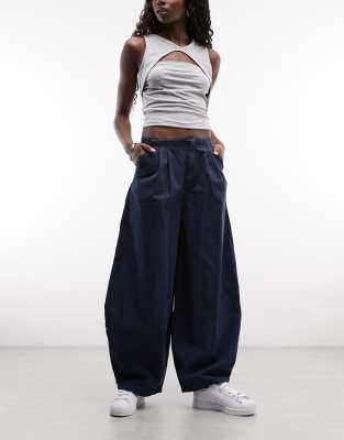Collusion Xl Pleated Balloon Jeans In Navy