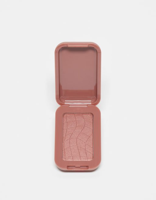 Colorete Buttermelt de NYX Professional Makeup: Tono Feeling Butta, 2 de 4
