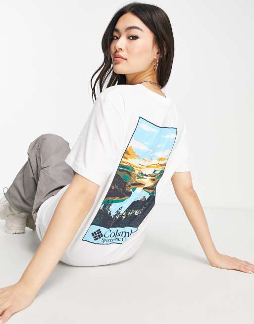 Columbia – Alpine Way – Biały T-shirt o fasonie boyfriend – tylko w ASOS