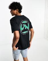 Columbia Rollingwood Park backprint t-shirt in black exclusive to