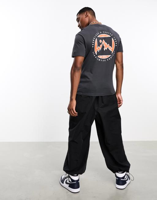 Columbia – Brice Creek – Czarny T-shirt, tylko w ASOS, 3 z 4