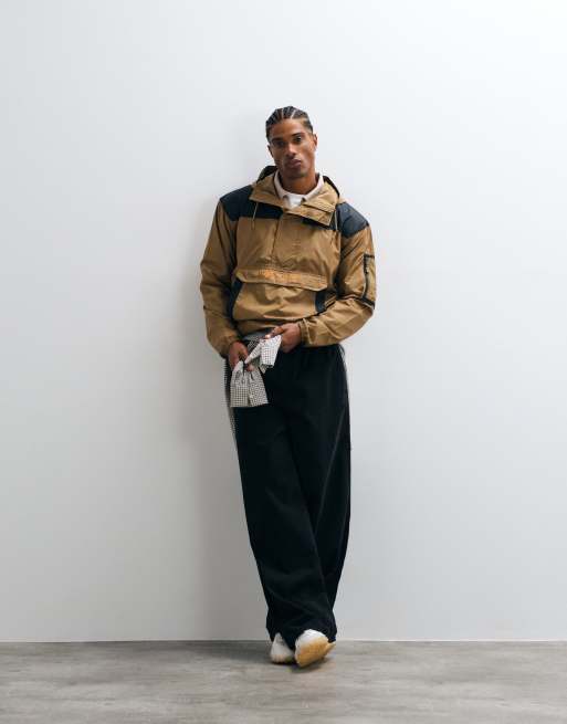 Columbia Challenger II windbreaker in brown, 3 of 5