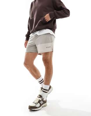 Columbia Color Block Shorts In Gray And Beige