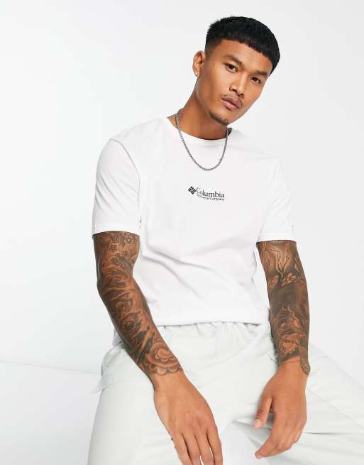 Columbia - CSC Basic - Cropped T-shirt met logo in wit, exclusief bij ASOS