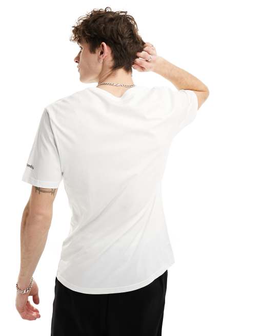 Columbia - CSC Basic - Cropped T-shirt met logo in wit, exclusief bij ASOS, 4 van 4