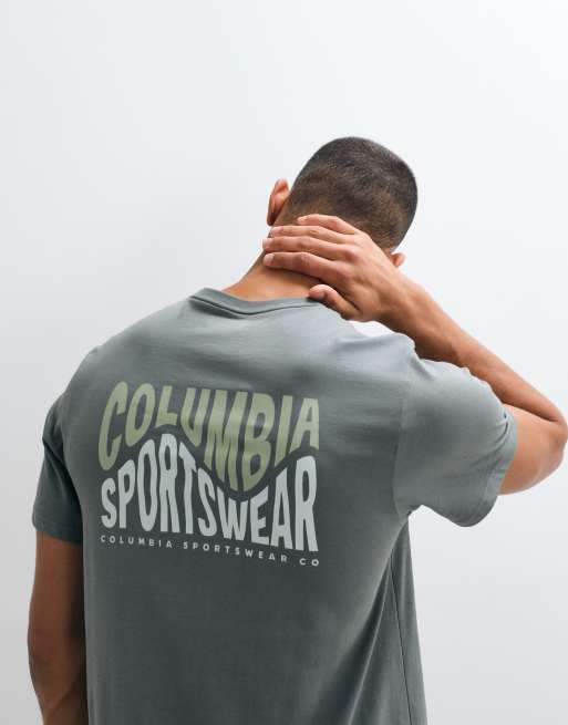 Columbia - CSC Outdoor - T-shirt verde con stampa di montagne ondulate, 1 di 5