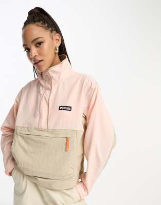 Columbia Deschutes Valley overhead windbreaker in beige and peach