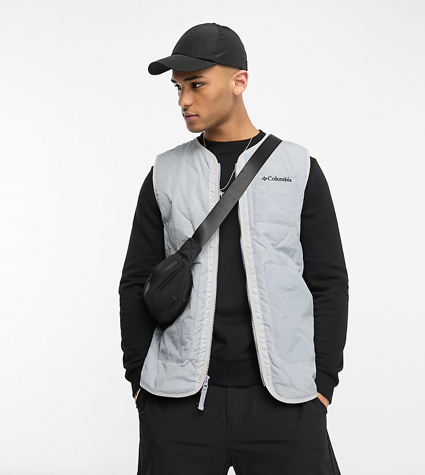 Columbia Doverwood crinkle fabric quilted liner gilet in grey Exclusive at ASOS