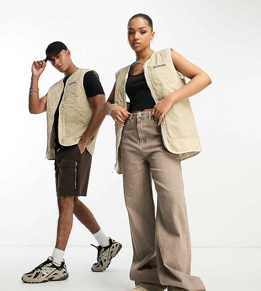 Columbia Doverwood crinkle fabric unisex quilted liner gilet in beige Exclusive at ASOS-Neutral