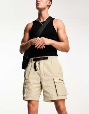 Columbia Doverwood crinkle utility shorts in beige-Neutral