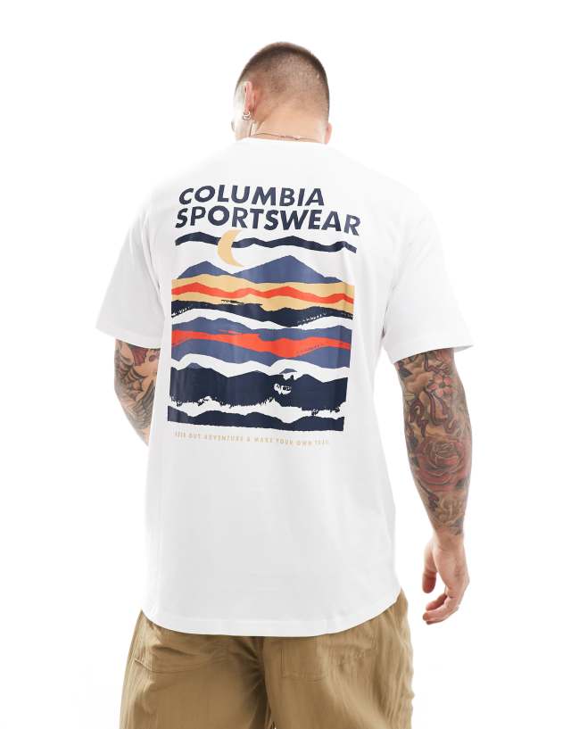 Columbia - explorers canyon back print t-shirt in white