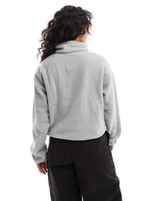 Columbia Helvetia cropped fleece in grey Exclusive at ASOS , 2 of 4