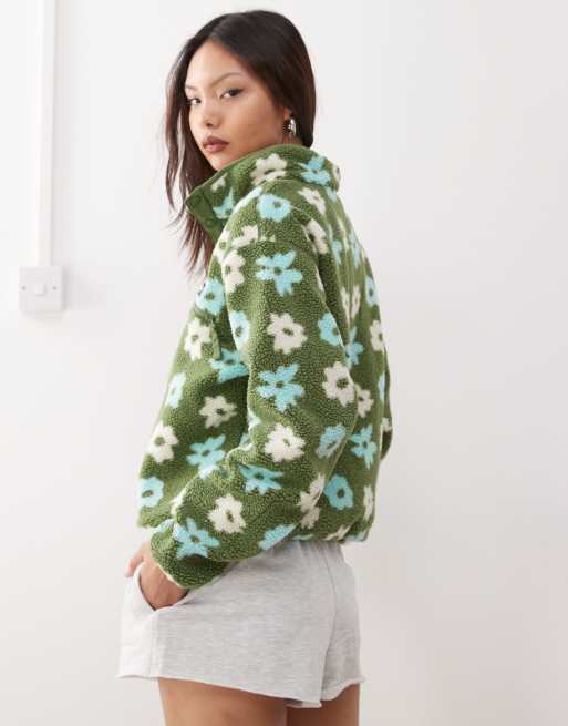 Columbia Helvetia printed cropped half snap fleece in green | ASOS