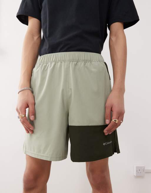 Columbia - Hike - Pantaloncini verdi con motivo color-block, 4 di 5
