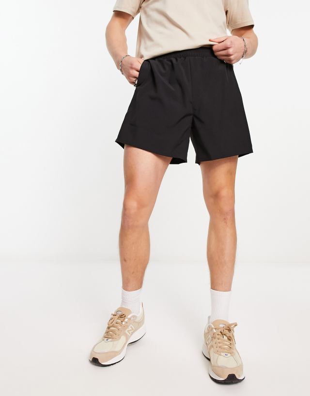 Columbia - hike shorts in black