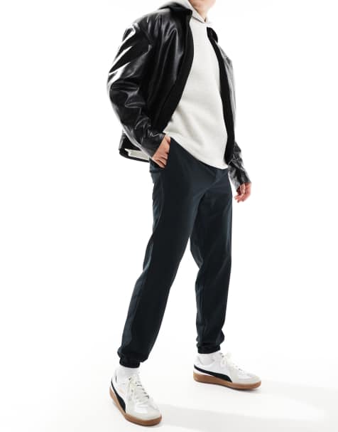 Columbia Hike sweatpants in black - view 1