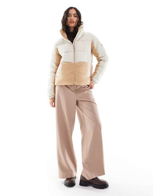 Columbia – Leadbetter Point II – Sandfärgad och beige pufferjacka i teddy, 4 av 4