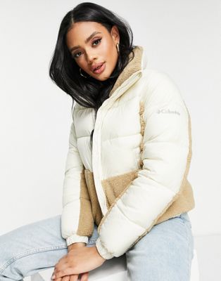Columbia Leadbetter Point sherpa jacket in cream | ASOS