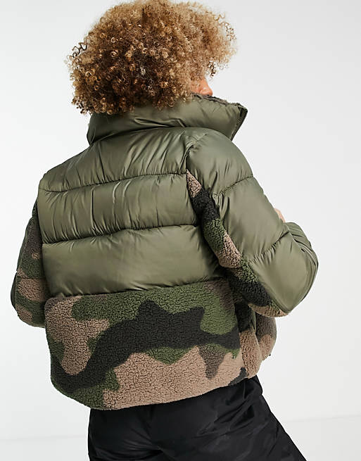  Columbia Leadbetter Point sherpa jacket in green camo 