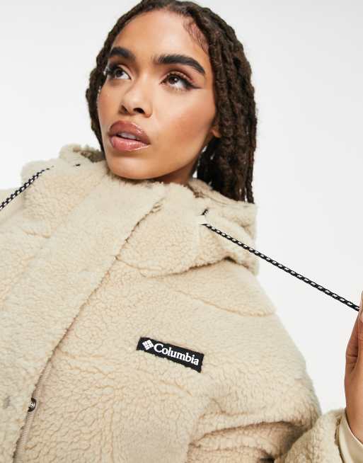 Columbia Lodge cropped hooded sherpa jacket in stone Exclusive at ASOS, 3 of 4
