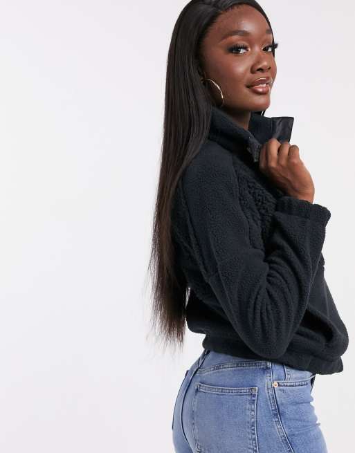 Columbia Lodge sherpa pullover fleece in black Exclusive at ASOS