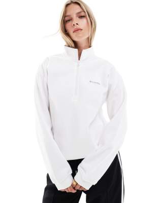 Shop Columbia Meridian creek quarter zip sweat in white Online – Trendy & Affordable Fashion