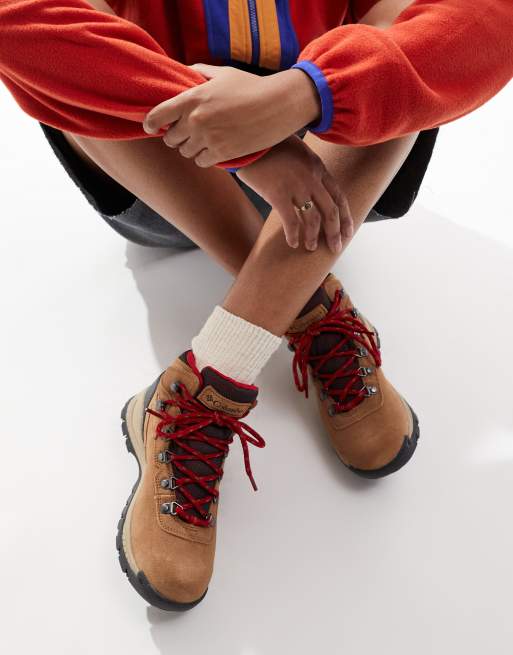 Tan hiking boots clearance