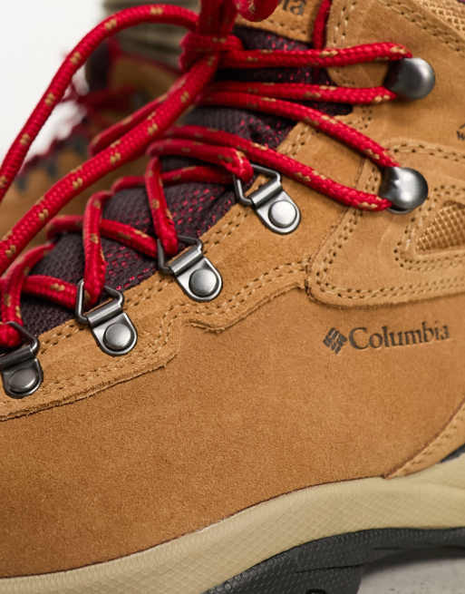 Timberland vs discount columbia hiking boots