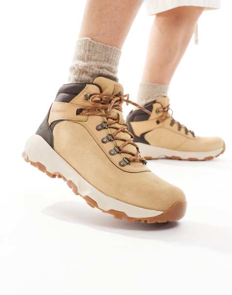 Columbia Newton wander boots in green - view 1