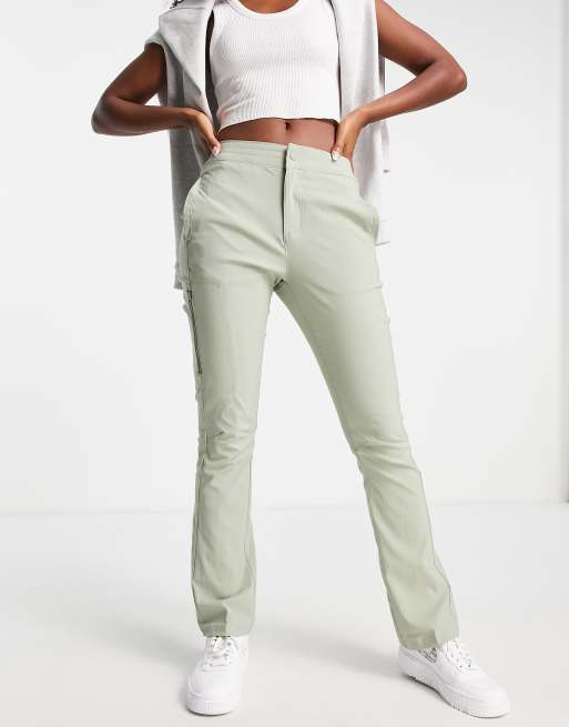 Columbia On the Go trousers in khaki 