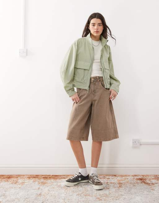 Columbia Paracutie cropped cargo windbreaker in green
