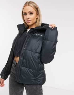 Columbia Puffect Cropped Coat In Black In Black