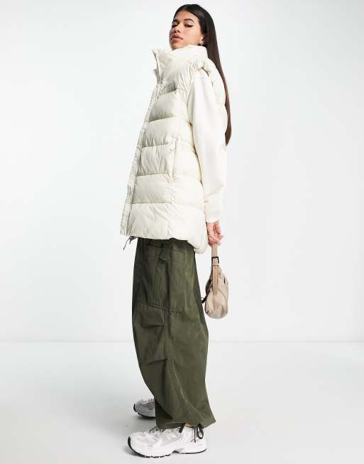 Columbia Puffect Mid gilet in cream | ASOS
