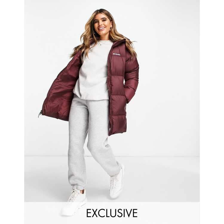 Columbia Puffect mid hooded jacket in burgundy Exclusive at ASOS | ASOS