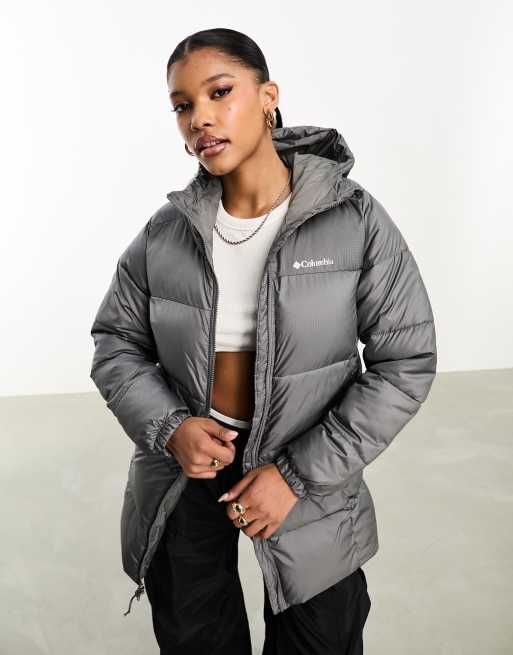 Columbia Puffect cropped puffer jacket in shiny black Exclusive at ASOS