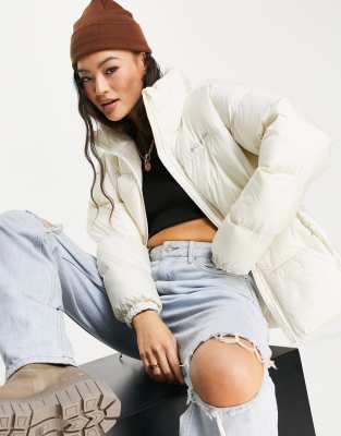 Columbia Puffect puffer jacket in cream 