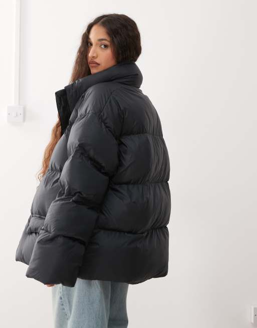Columbia – Puffect Surplus – Svart pufferkappa i oversize, exklusivt hos ASOS, 3 av 4