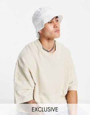 Columbia Punchbowl Vented bucket hat in white
