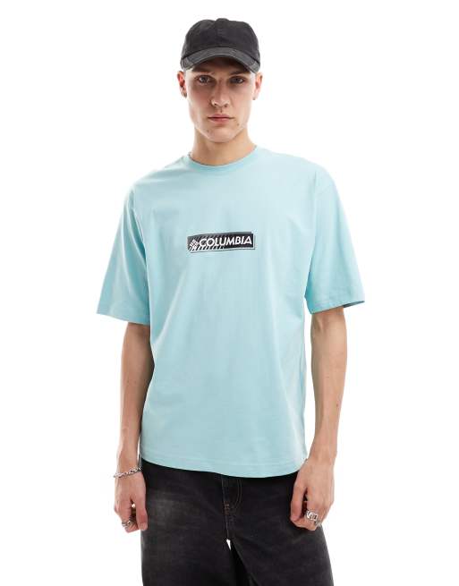 Columbia - Reventure - T-shirt met logo in het midden in lichtblauw