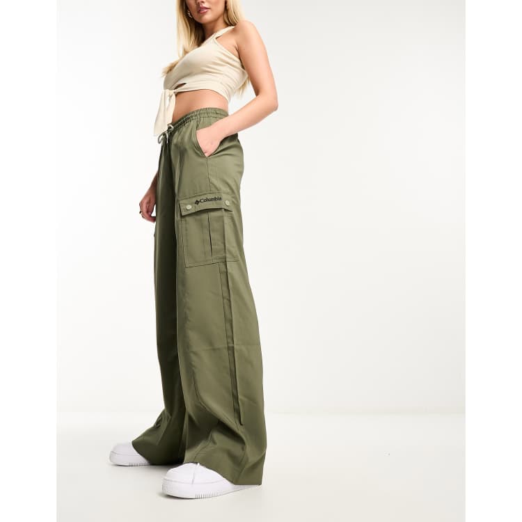 Columbia Silver Ridge oversized cargo joggers in stone green - Exclusive to  ASOS